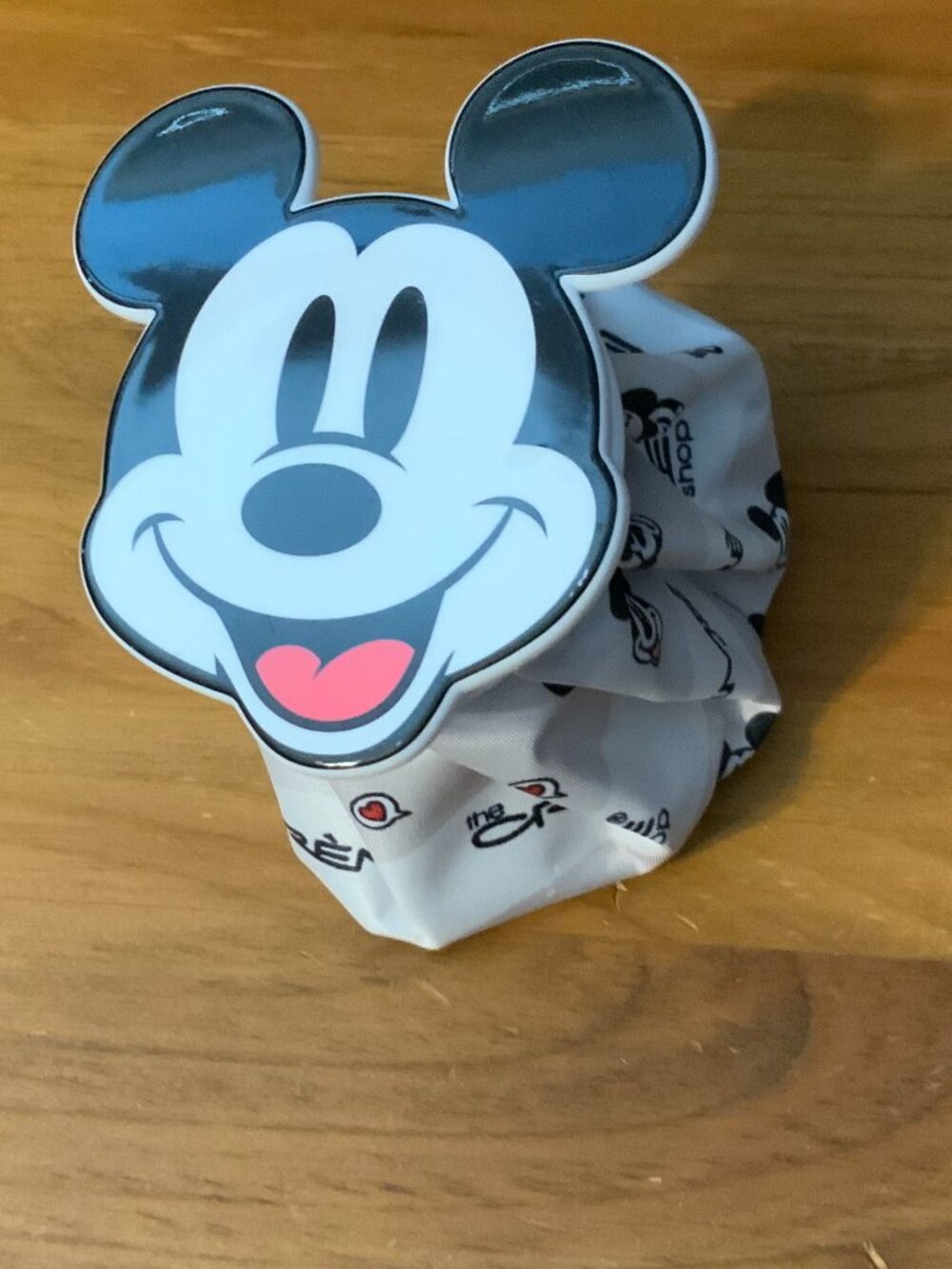 MICKEY MOUSE DISNEY -  MIGHTY CHILL REUSABLE ICE BAG - THE CREME SHOP